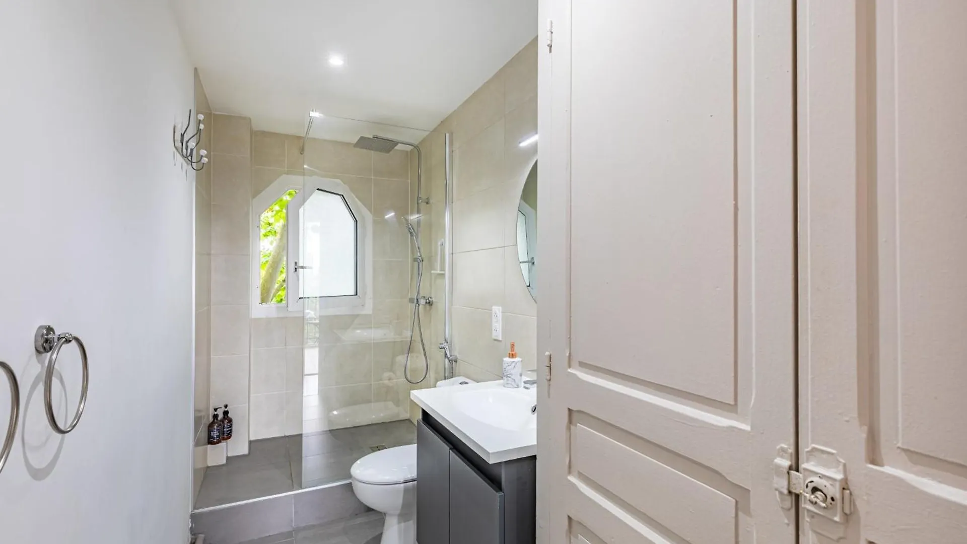 Parisian Escape Entire Apartment Terrace 4 People Bagneux